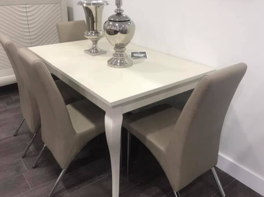 Oferta en Mesa de Comedor